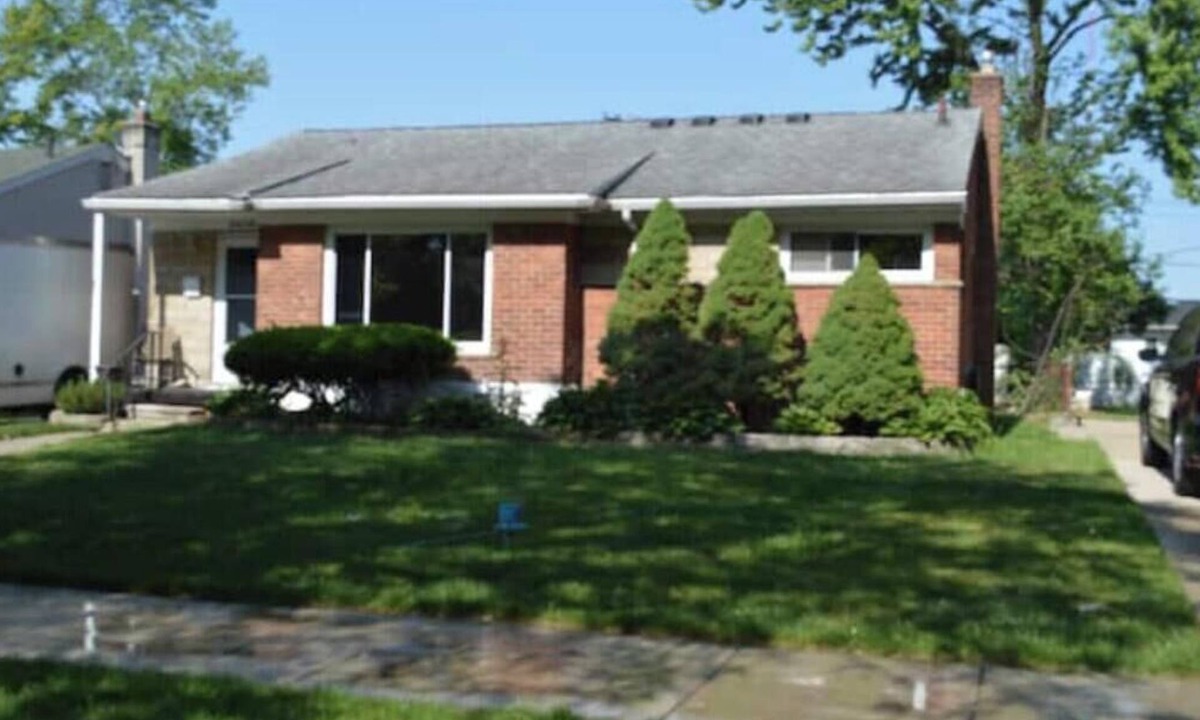 Oak Park House | Cozy Beautiful 3 Bedroom Home.