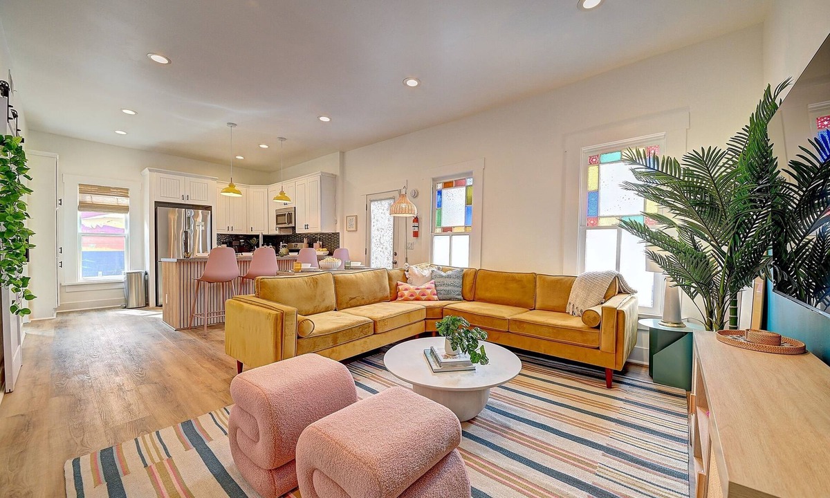 Sherman Heights House | Cozy Boho Bungalow Near Downtown with Spa