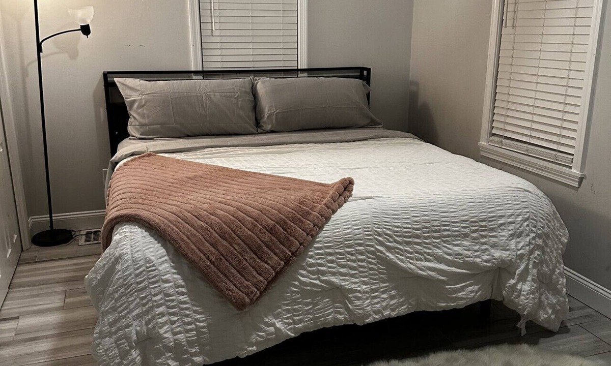 West Street - River Street Apartment | Cozy Boston Apartment