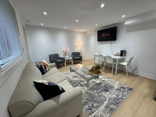 Richmond Hill Apartment | Cozy, brand-new, 2BDR,walkout apt, free parking