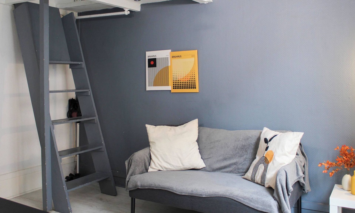 Saint-Ouen Apartment | Cozy & Bright – Near the Metro & Flea Market