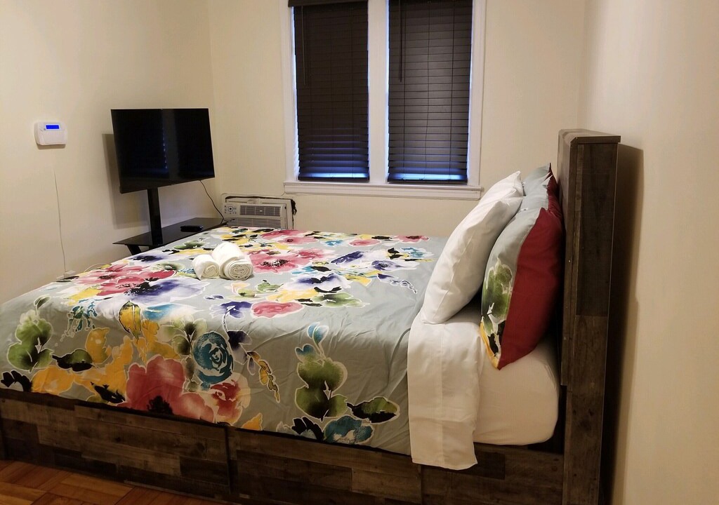 East Flatbush Apartment | Cozy Brooklyn Apartment