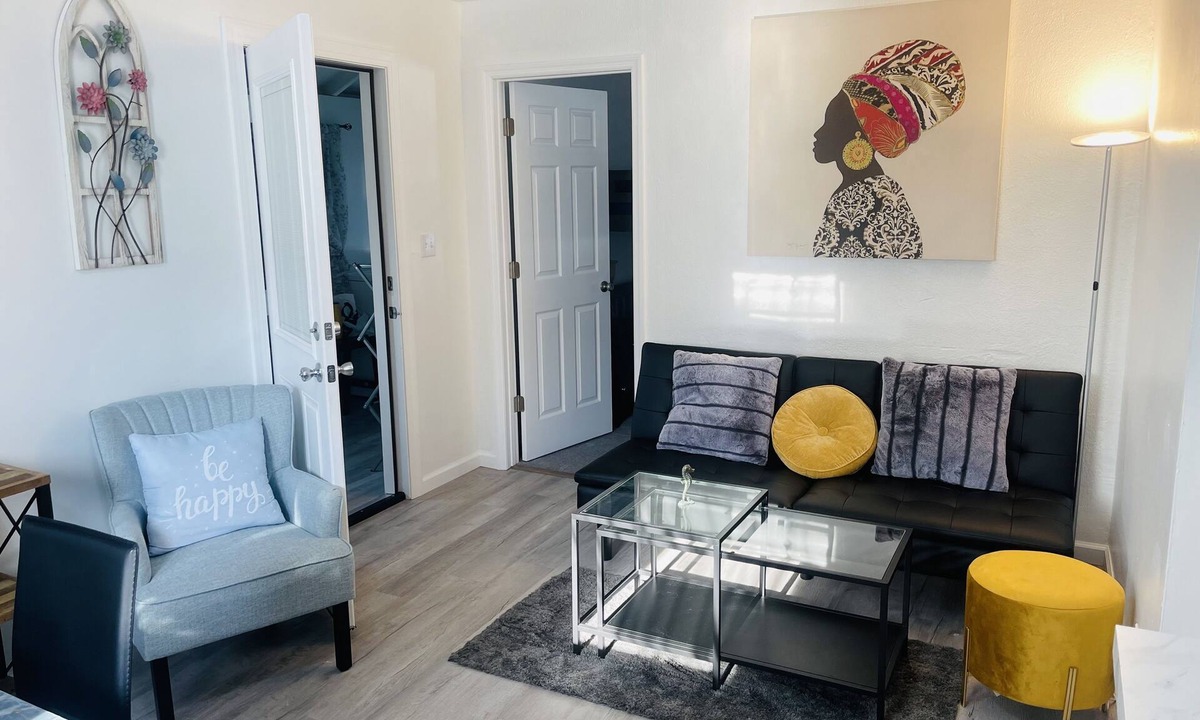 Kingston House | Cozy Bungalow in Daytona Beach