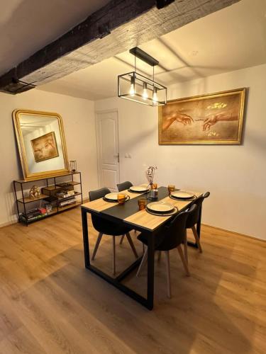 Valenciennes Apartment | Cozy - Cœur de Ville