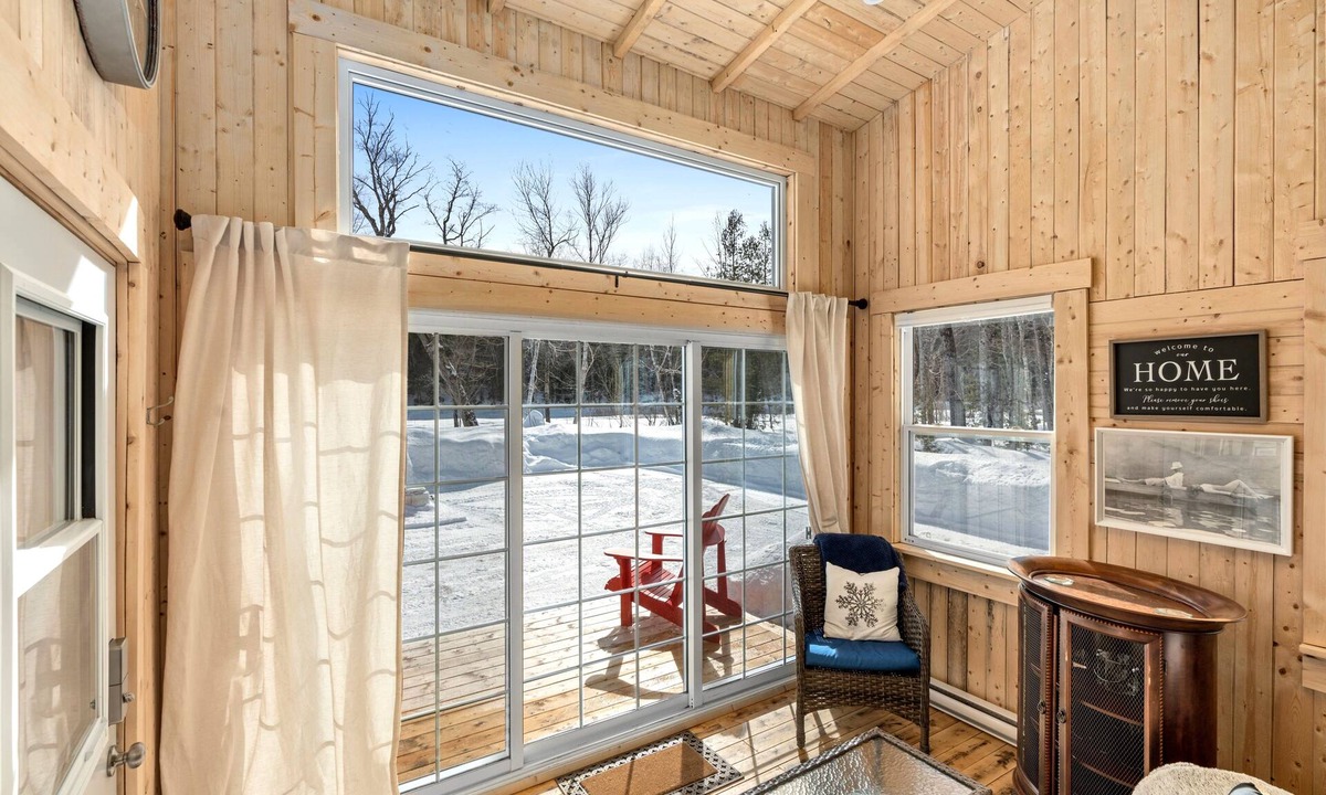 Gloucester County House | Cozy Cabin for Intimate Wilderness Escape!