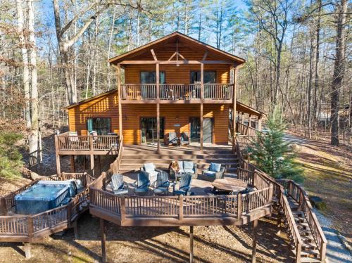 Epworth House | Cozy Cabin Game Room Fire Pit Grill Spa
