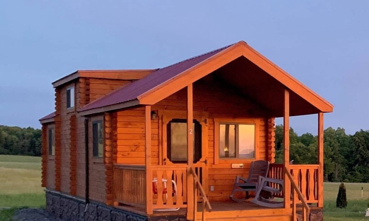 Hector Cabin | Cozy Cabin Lake + Vineyard View Wineries 2