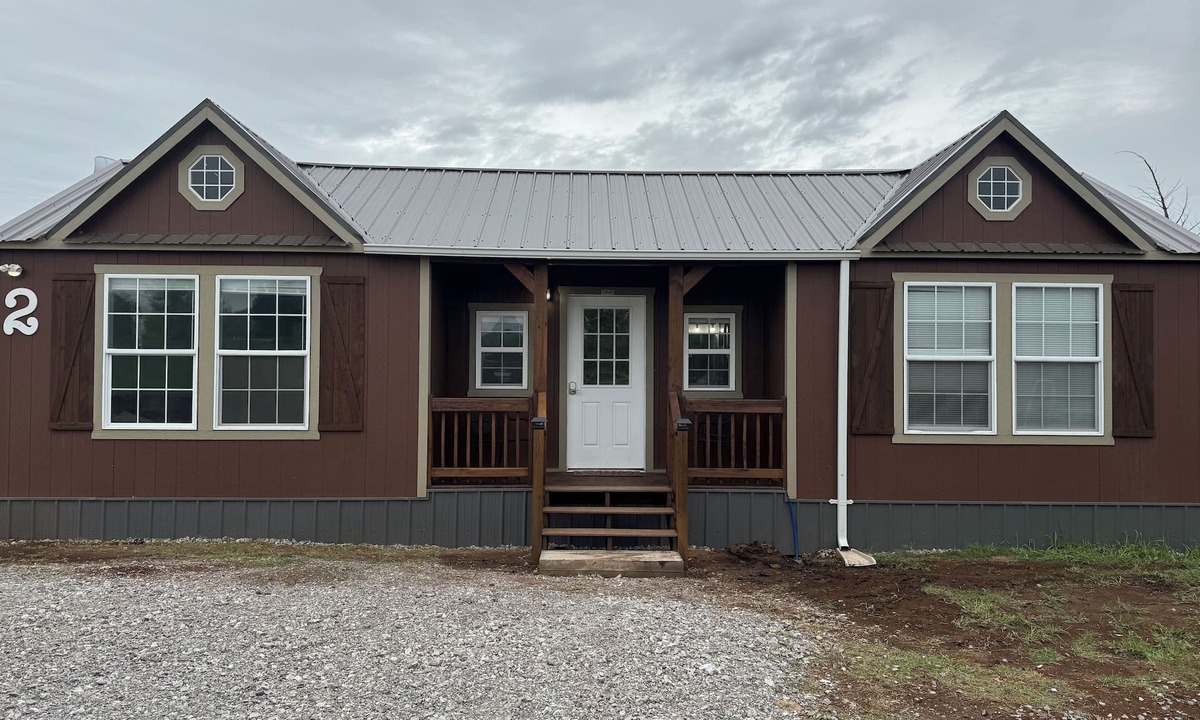 Lawton Cabin | Cozy cabin near Medicine Park with AC, WiFi