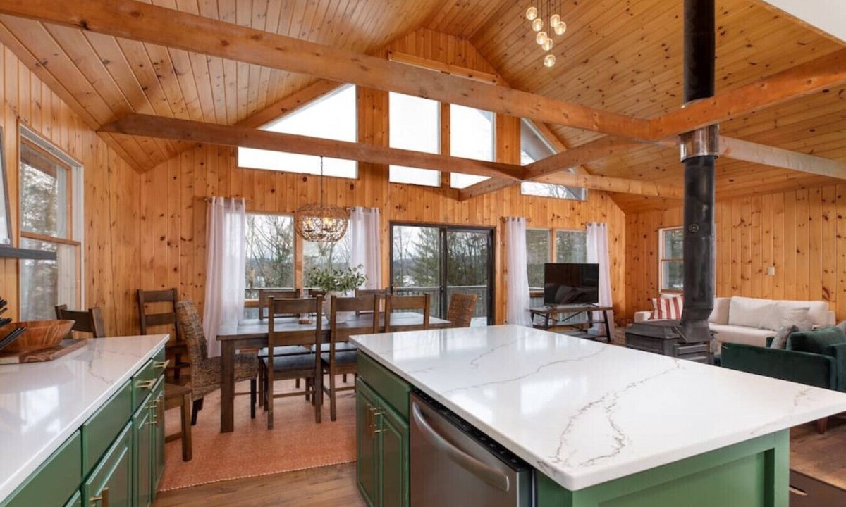 North Lake George Cabin | Cozy Cabin Newly Renovated