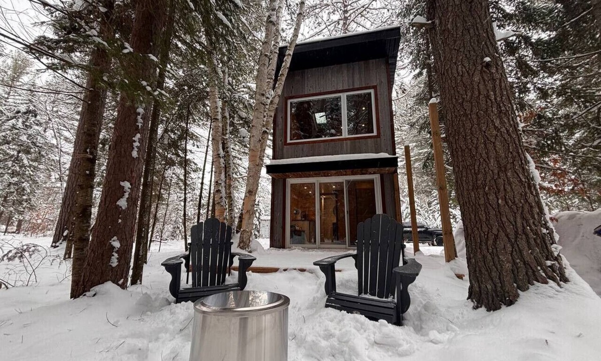 Dwight House | Cozy cabin on Oxtongue River; Heron Cottage