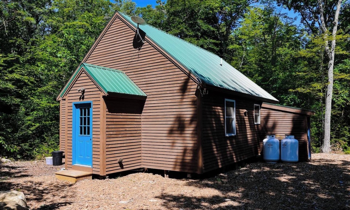 Brownfield Cabin | Cozy Cabin Saco River