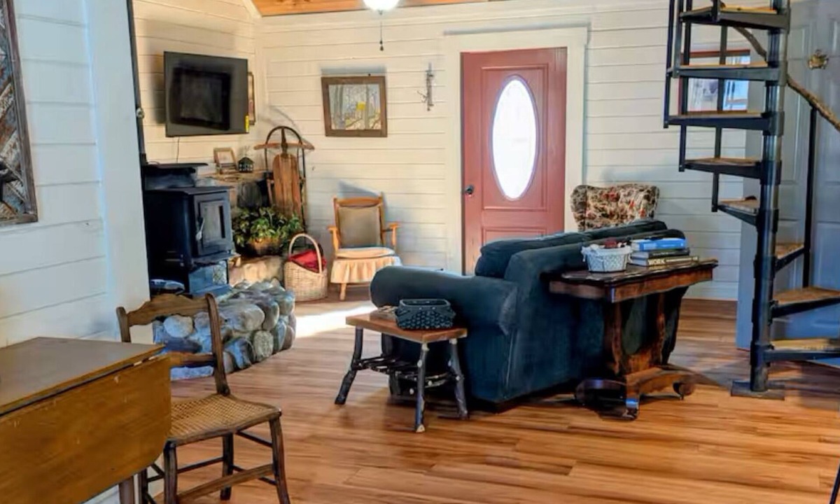 Keeseville Cabin | Cozy Cabin w/2 ponds - 22 miles to Whiteface Mt.