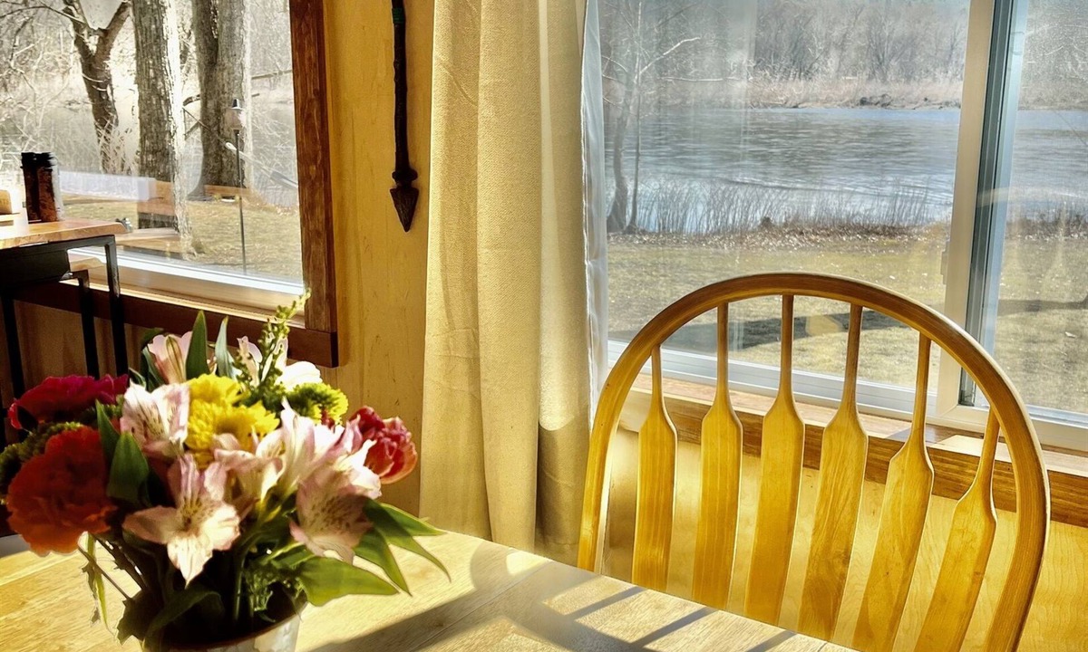 Matamoras Cabin | Cozy Cabin with a Gorgeous View!