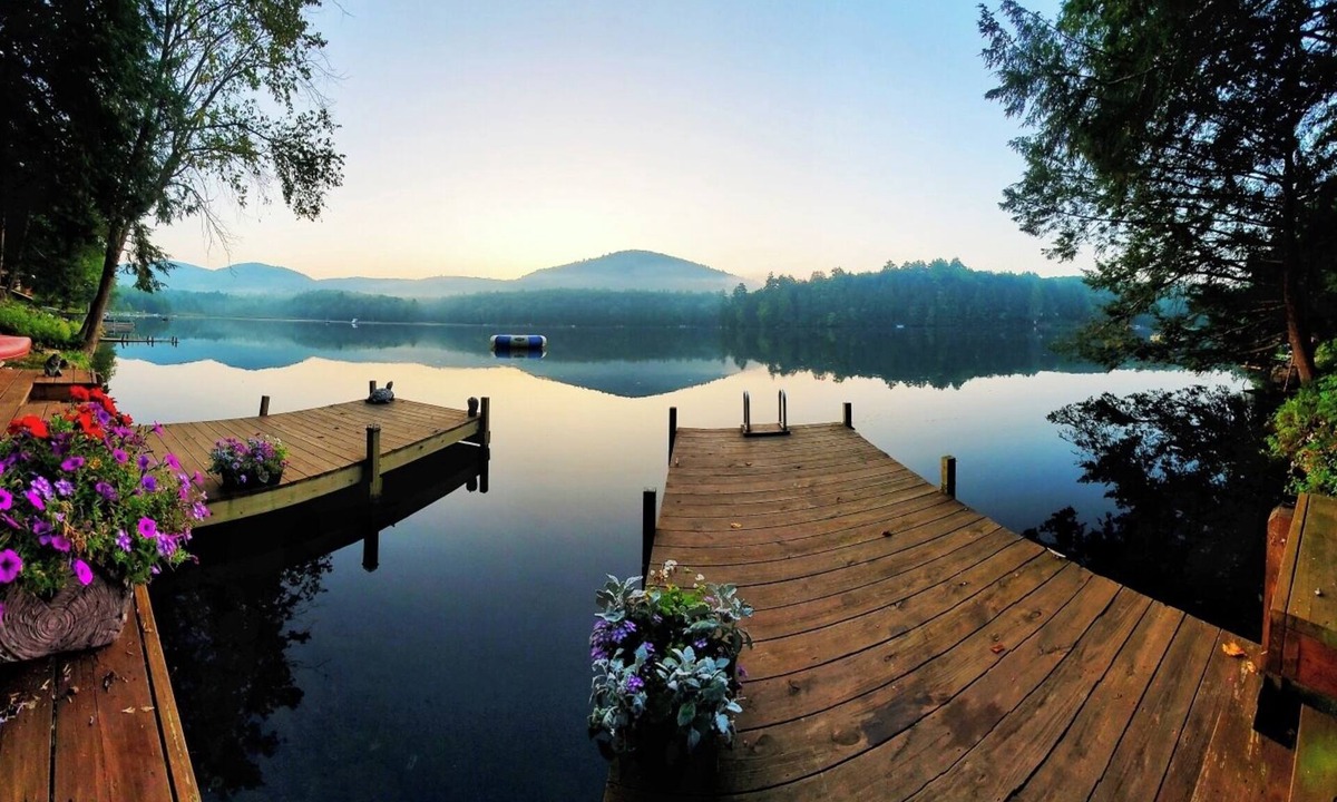 Fort Ann House | Cozy Cabin with direct lake access