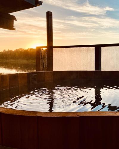 Red Bank House | Cozy Cabin with Large Cedar Hot Tub