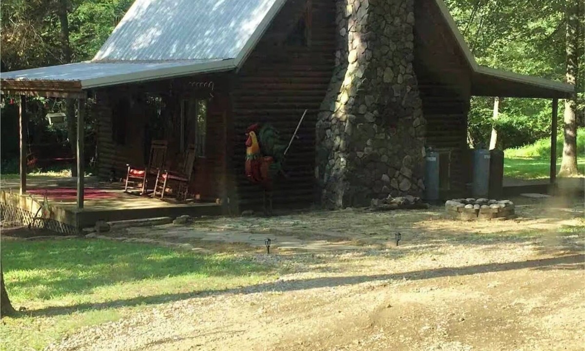 Cunningham Cabin | Cozy cabin with pond