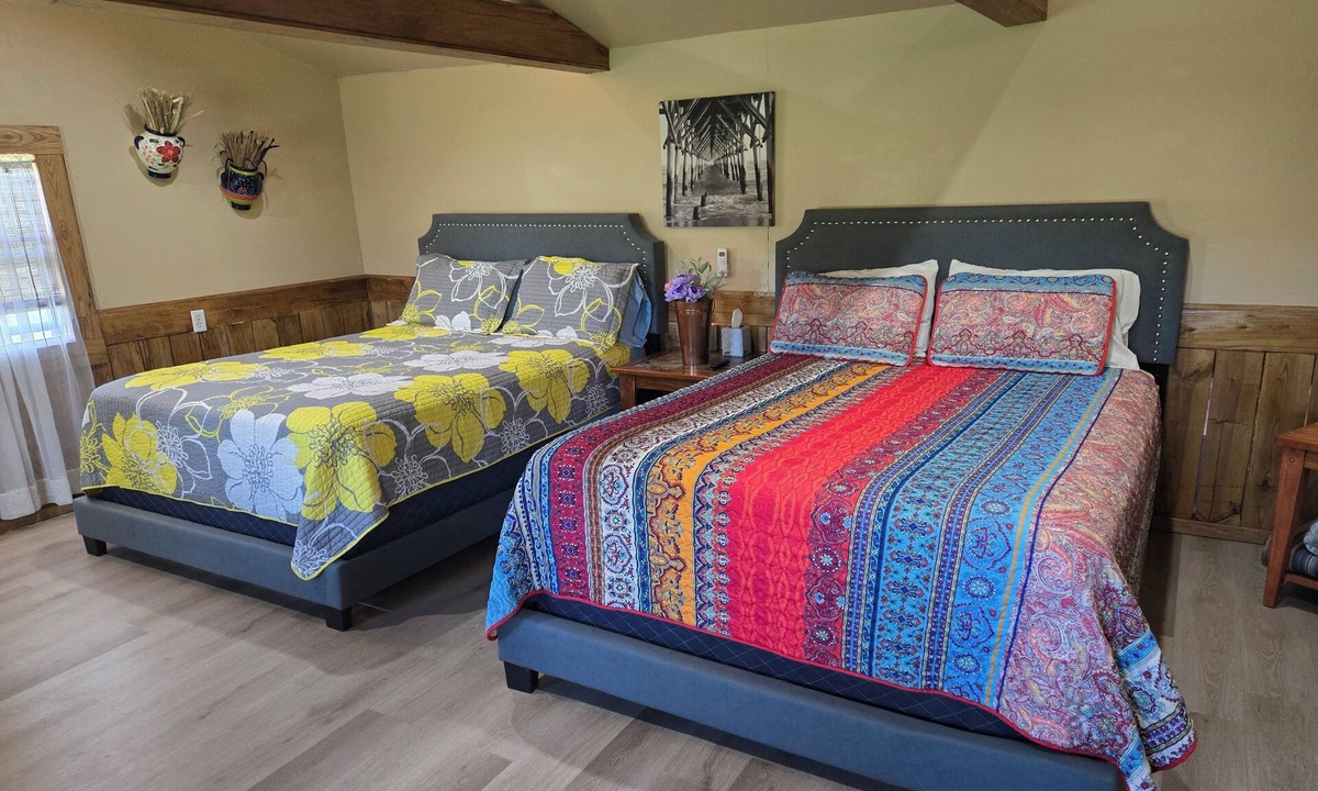 Watkins Glen Cabin | Cozy cabin with WiFi and AC in charming Watkins Glen
