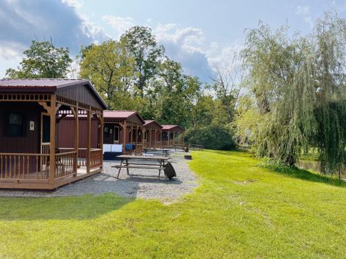 Mifflinburg House | Cozy Cabin3 Within Campground