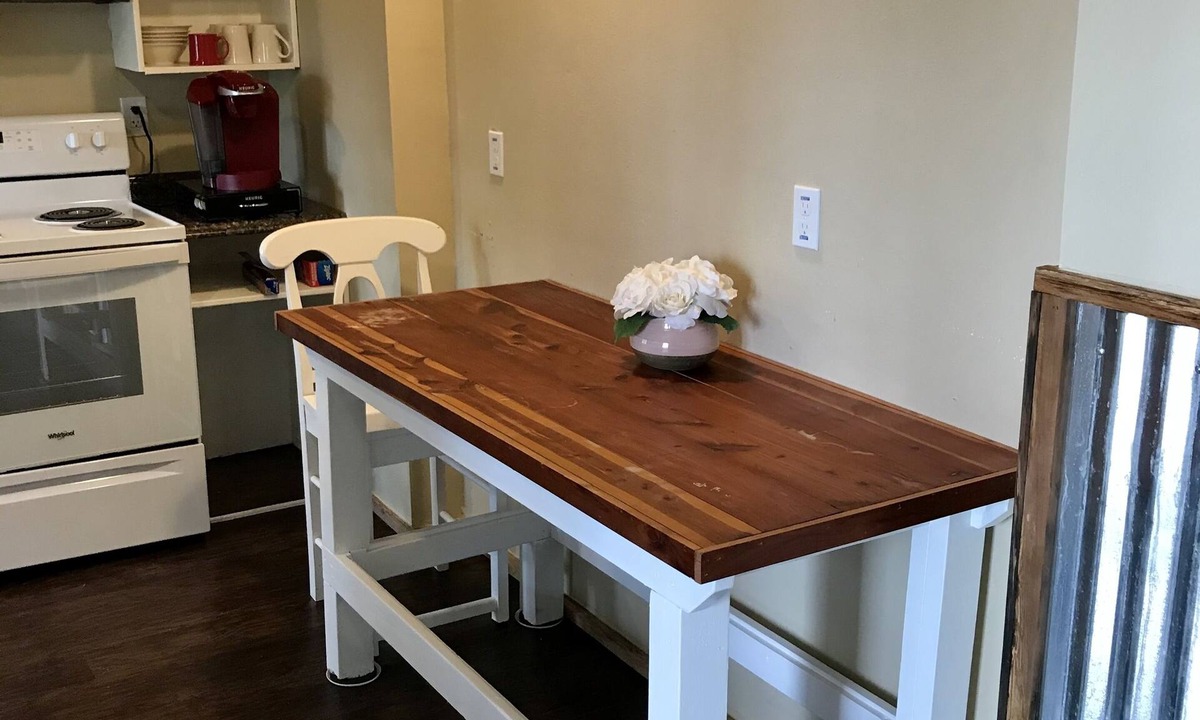 Theriot House | Cozy Cajun Two Bedroom
