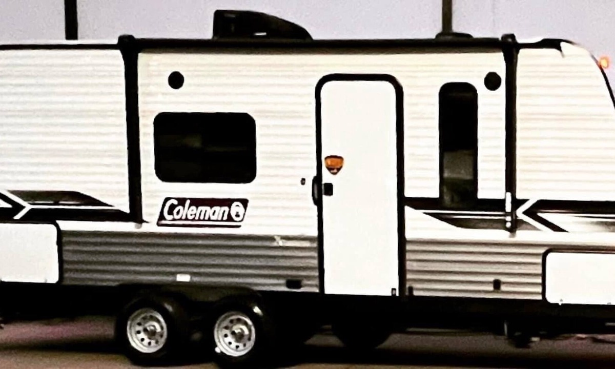 Clinton RV Rental | Cozy Camper at Truman Lake