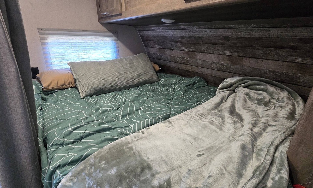 Cheboygan House | Cozy camper near Cheboygan