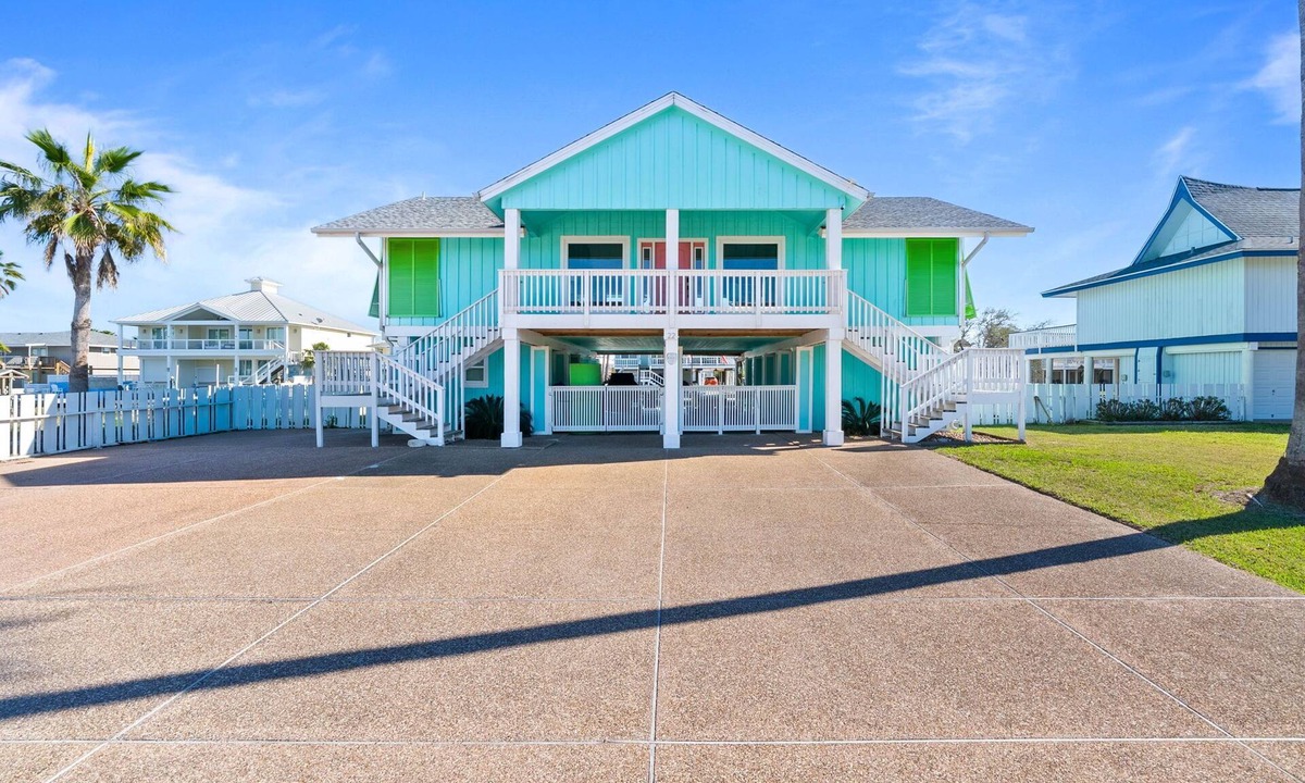 Key Allegro House | Cozy Canal Casita with Coastal Vibes & Water Views