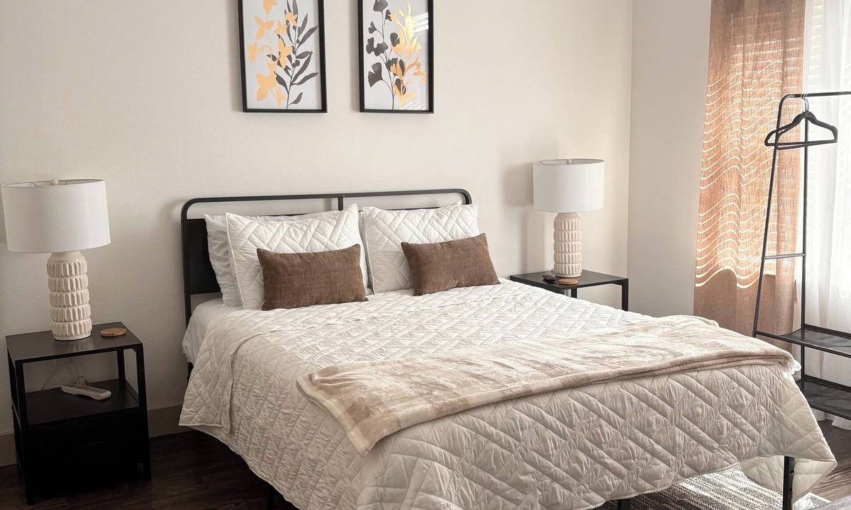 Farmers Branch Apartment | Cozy Canalside Retreat
