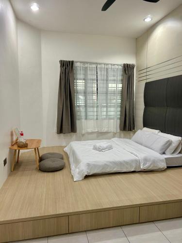 Endau House | Cozy Catch