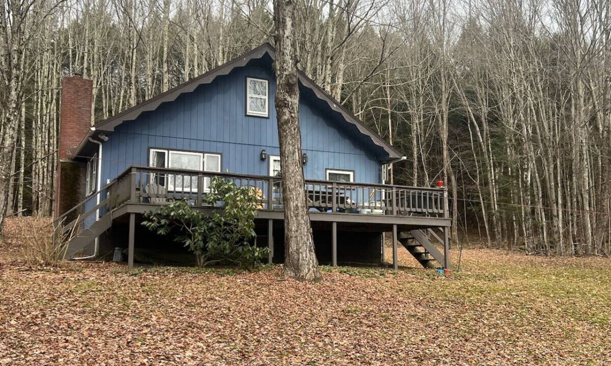 Margaretville Cabin | Cozy Catskill Mountain Cabin