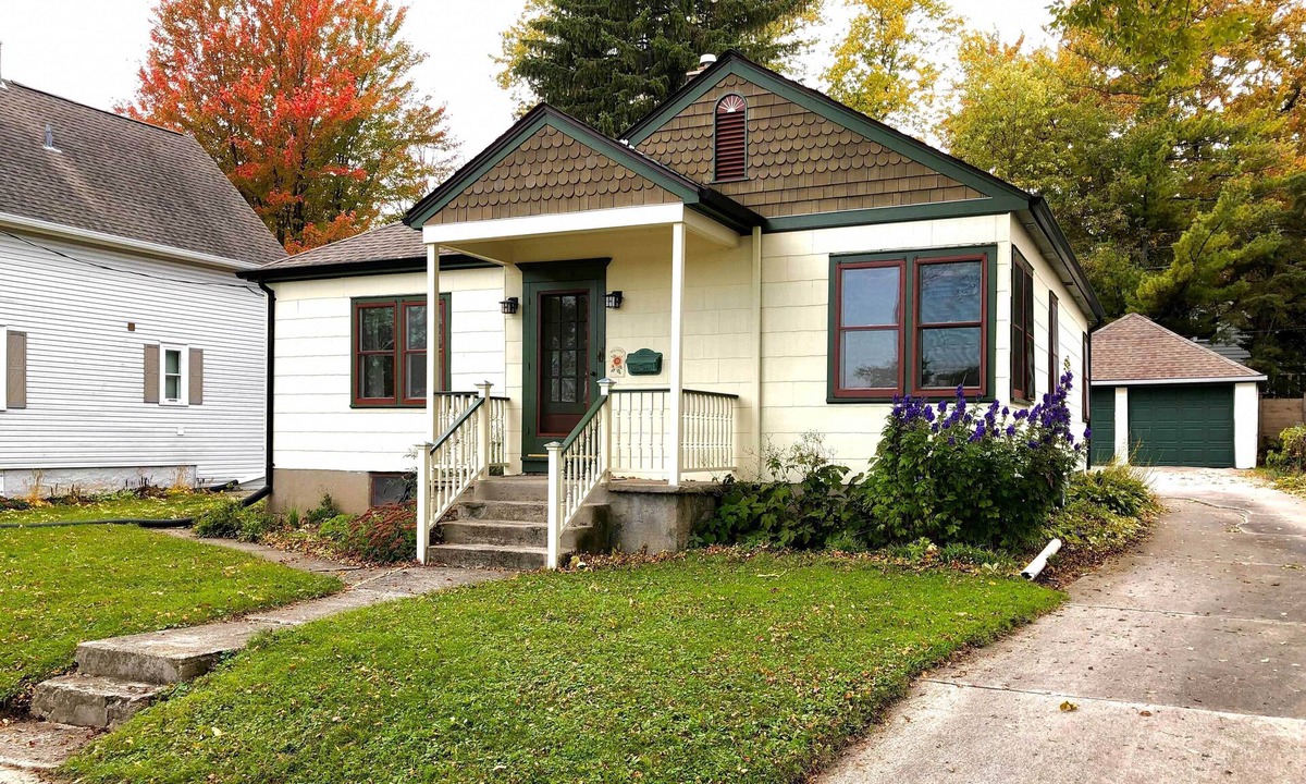 Cedarburg House | Cozy Cedarburg House - Walk to Historic Downtown!