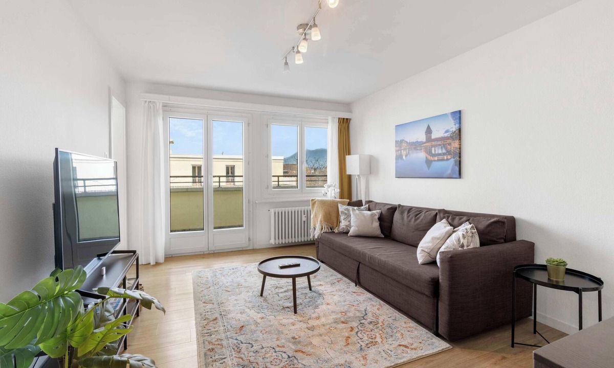 Lucerne Apartment | Cozy Central Lucerne Apartment with Balcony