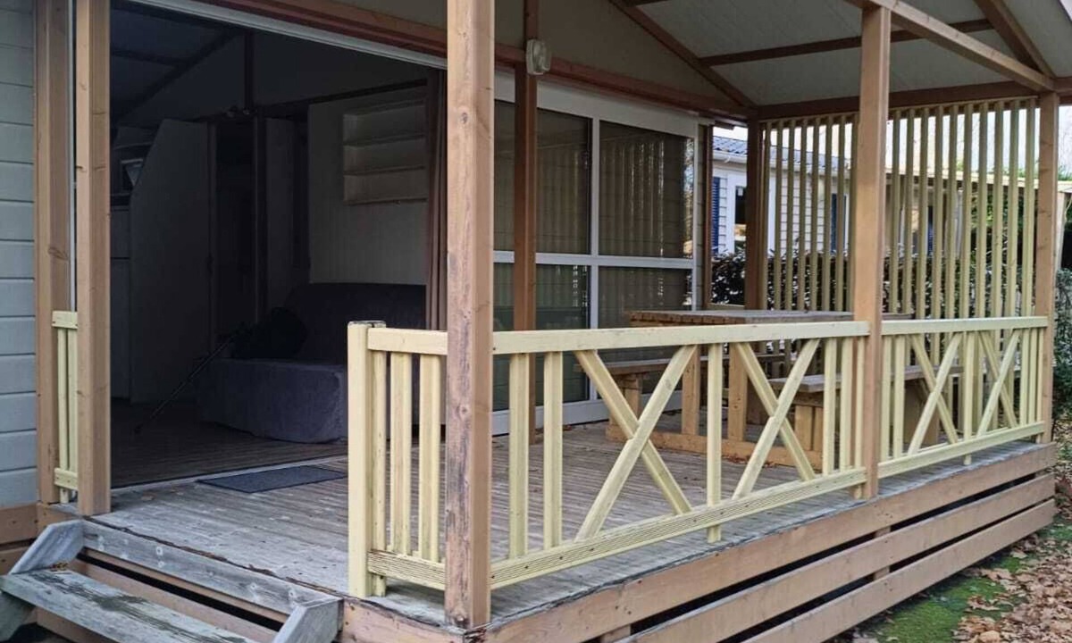 Saint-Hilaire-de-Riez Ski Chalet | 🌿 Cozy Chalet 7 km from the Beach – Vendée (Kabana Village Camping)