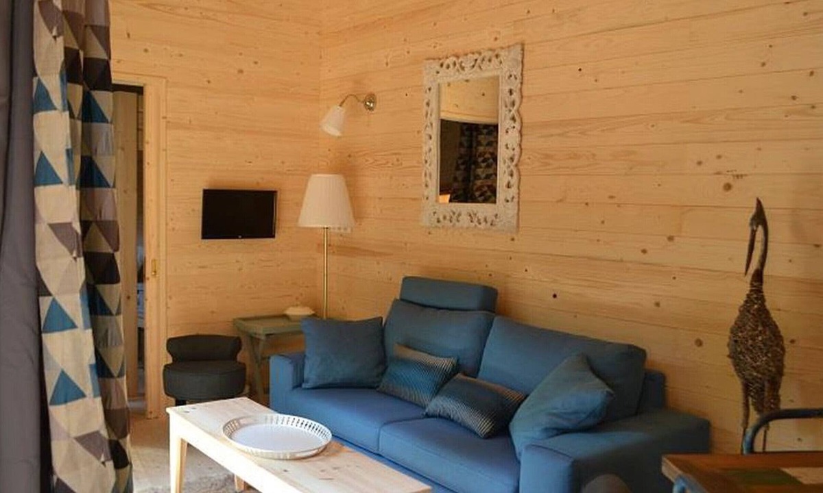 Salles-en-Toulon Ski Chalet | Cozy chalet - 6 guests