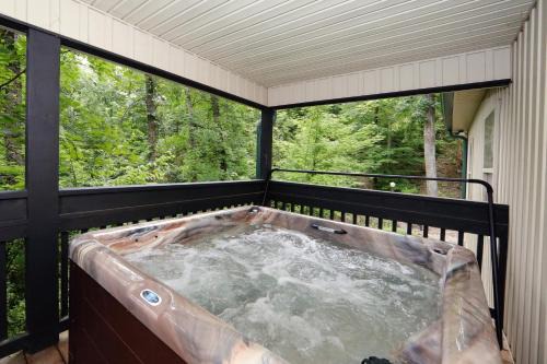 Pigeon Forge Ski Chalet | Cozy Chalet for perfect for rest and rejuvenation