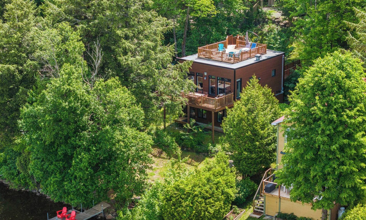 Orford Ski Chalet | Cozy Chalet lakeside near Magog