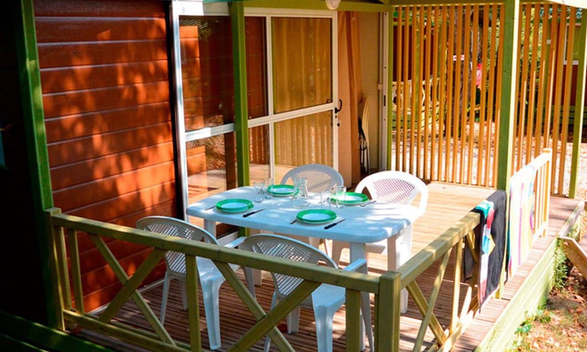Collias Ski Chalet | Cozy Chalet with Terrace - 1 bedroom, 2 people