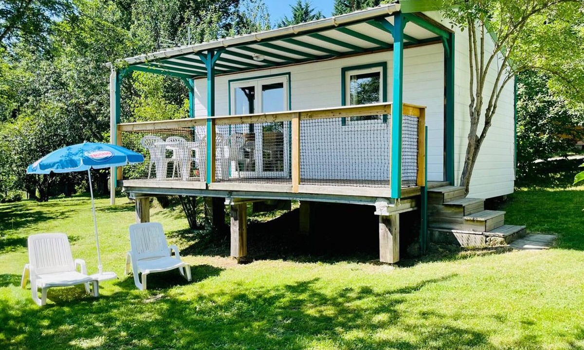 Camon Ski Chalet | Cozy chalet with terrace for 4 guests