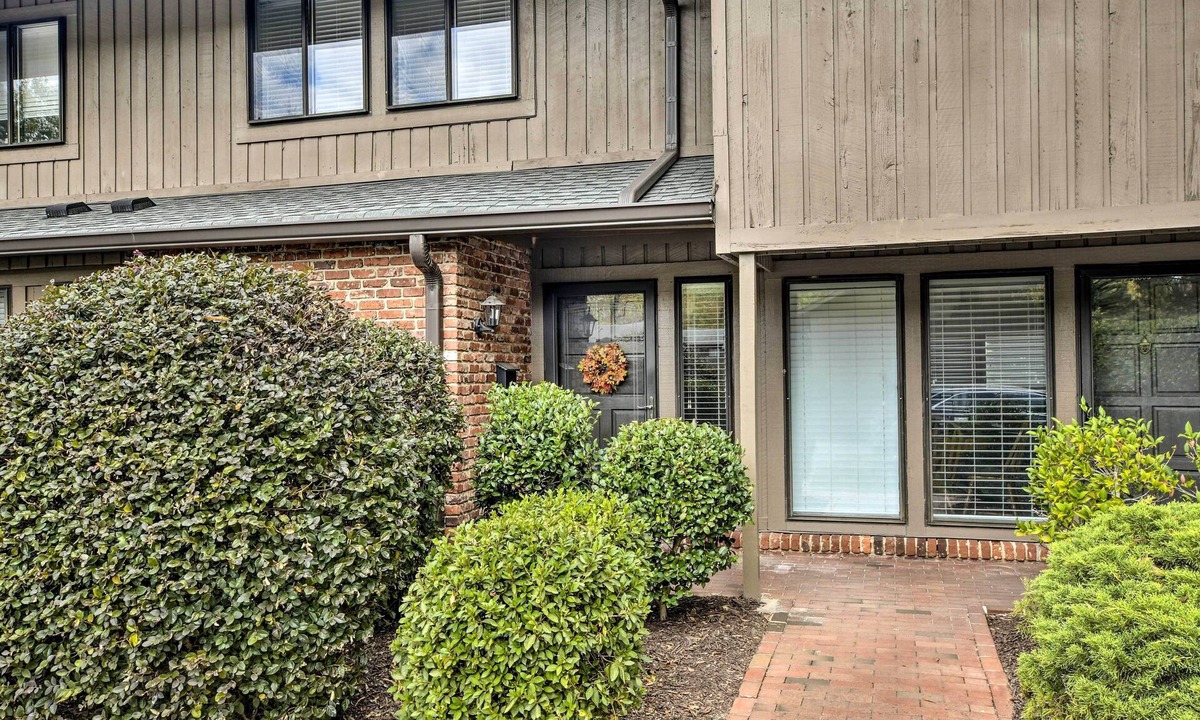 Chapel Hill Condo | Cozy Chapel Hill Condo ~ 2 Mi to UNC & Dtwn!