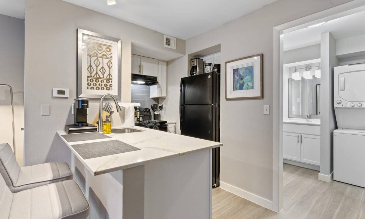 Allandale Apartment | Cozy Chic Studio Close to Downtown and Domain
