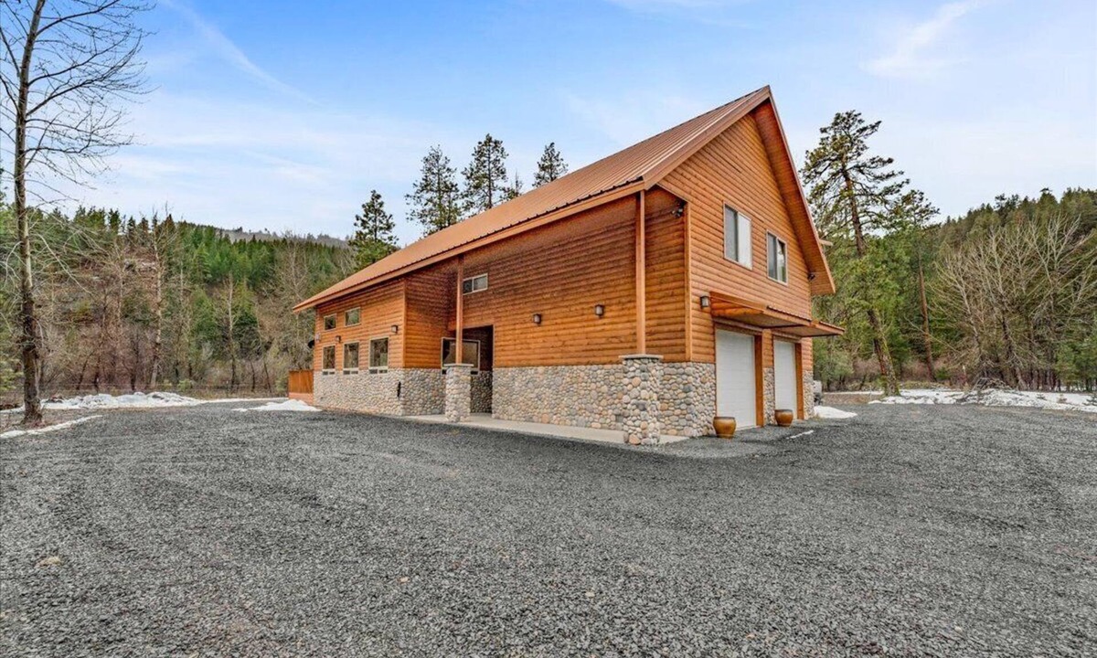 Naches Cabin | Cozy Chinook Cabin