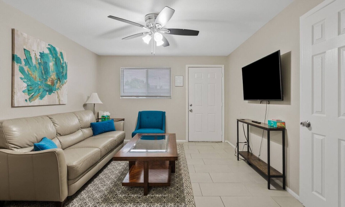 Mesa Condo | Cozy Clean Condo Downtown Mesa - Free Parking