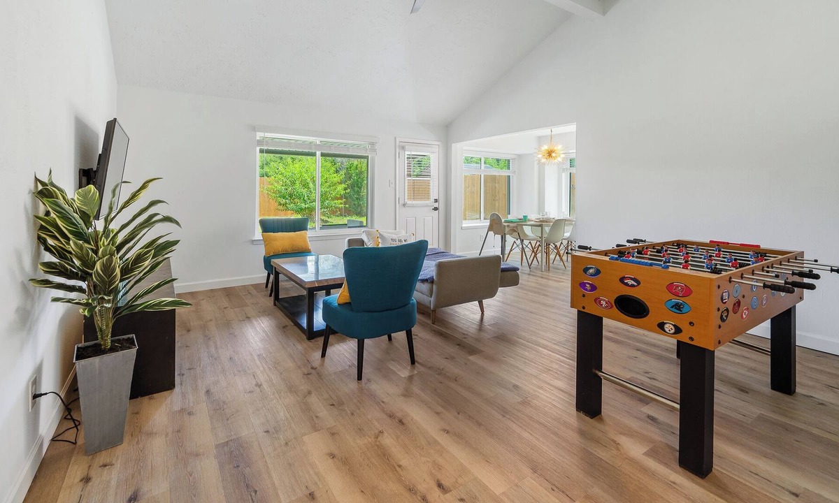 Clodine House | . ★ Cozy, Clean & Spacious! ★ 3 Bed/2 Bath