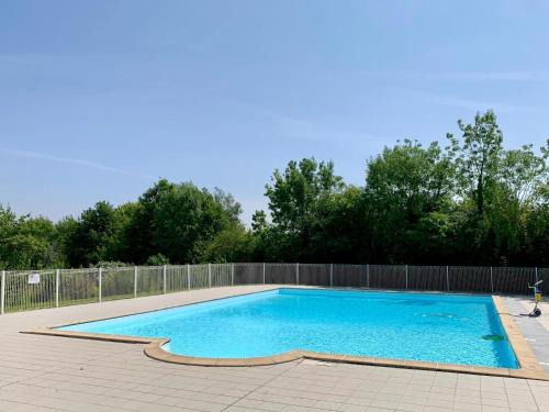 Moutiers-Sous-Chantemerle House | Cozy Cottage Retreat for Two