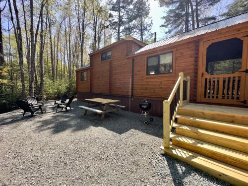 Steuben House | Cozy Coastal Cabin 1