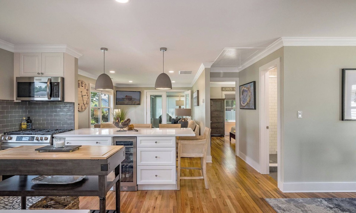 Guilford House | Cozy Coastal Getaway