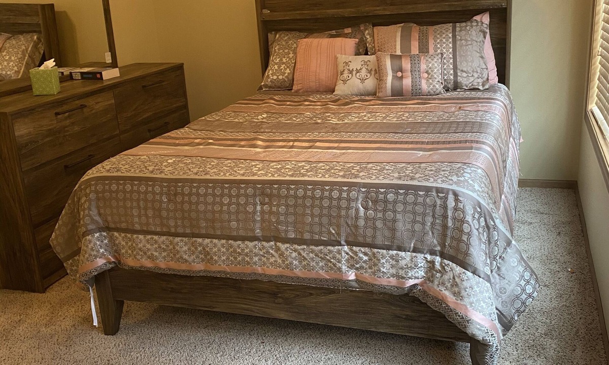 Des Moines Condo | Cozy Comfortable Executive Suite