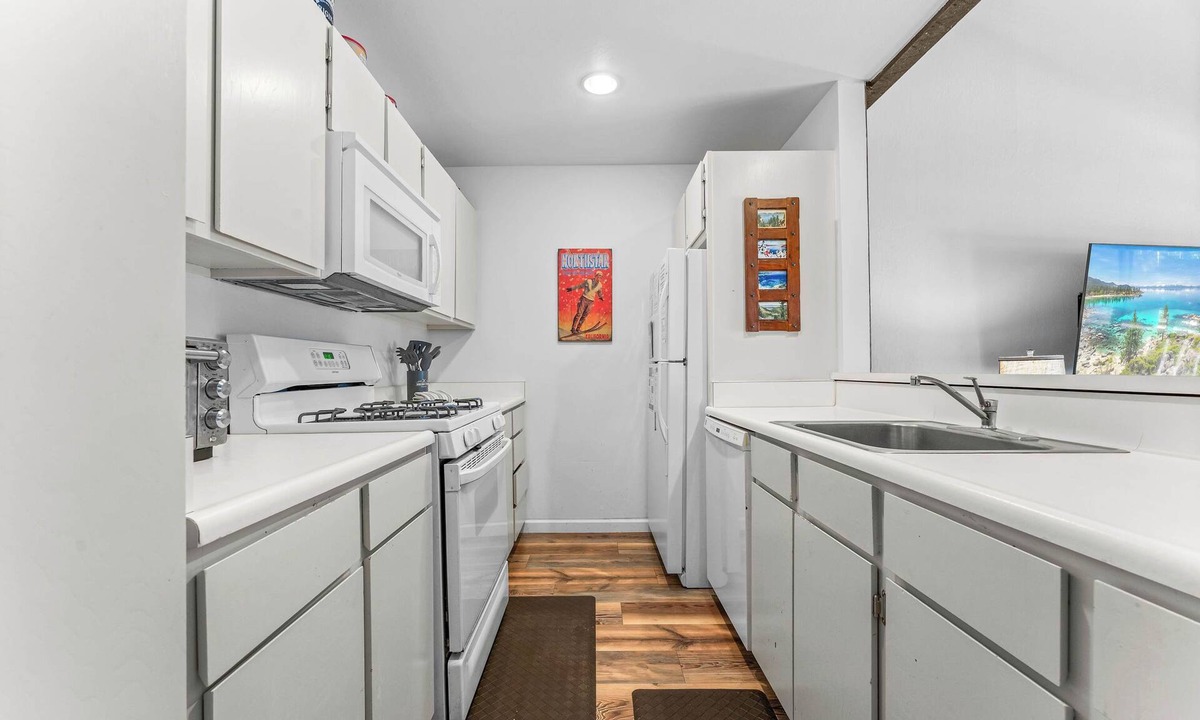 Kings Beach Condo | Cozy Condo and Gaming Loft Close to Northstar