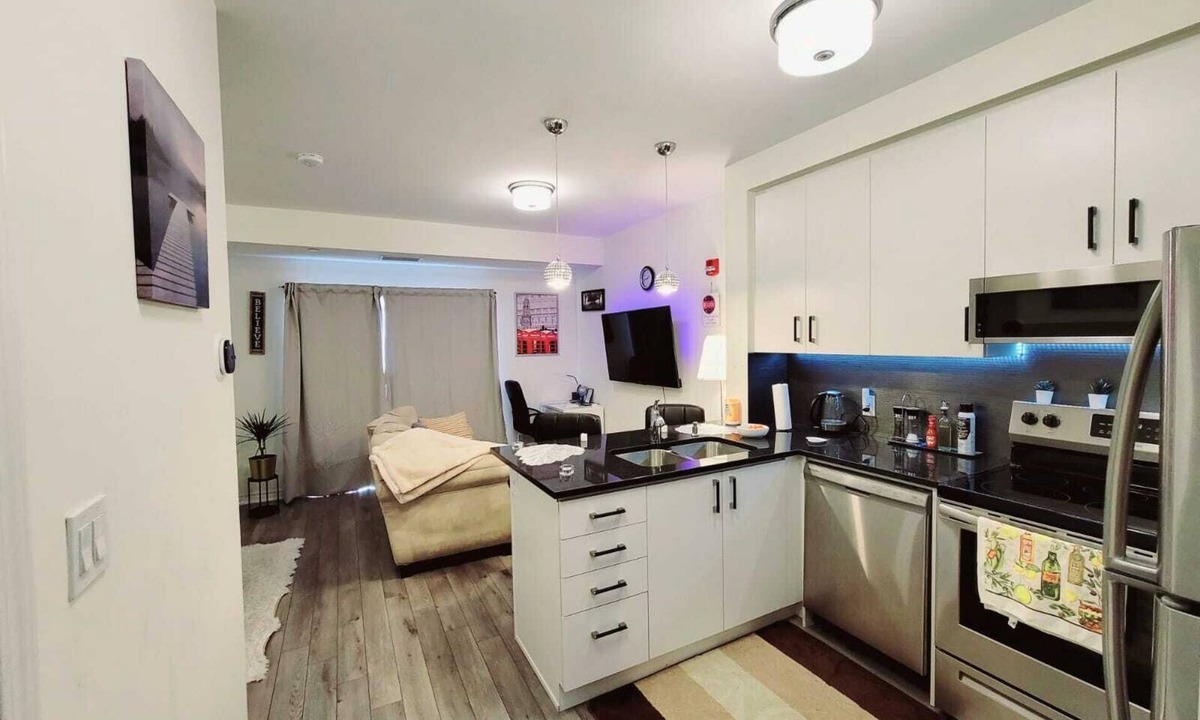 Mount Pleasant Apartment | Cozy Condo-Apartment/Suite in Brampton