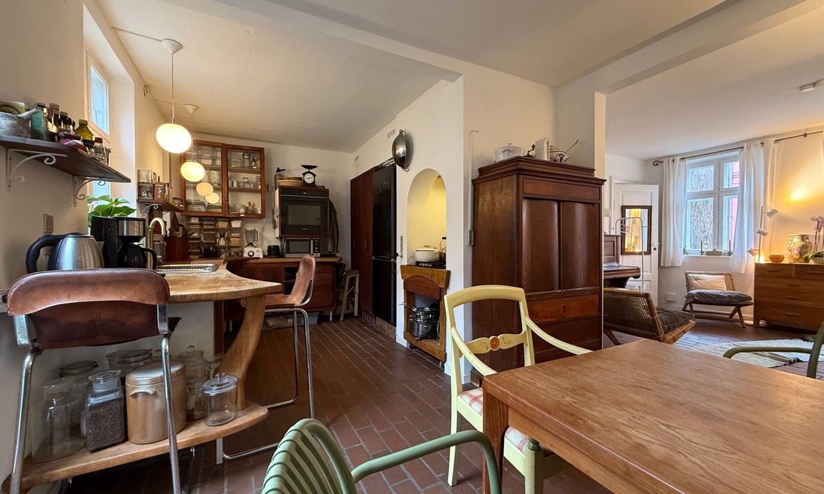 Copenhagen K Apartment | Cozy Copenhagen Chambers with Sunny Garden