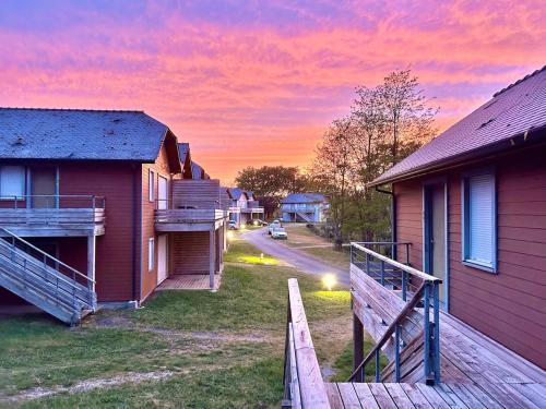 Chaveignes Apartment | Cozy cottage - Lovely residence with pool